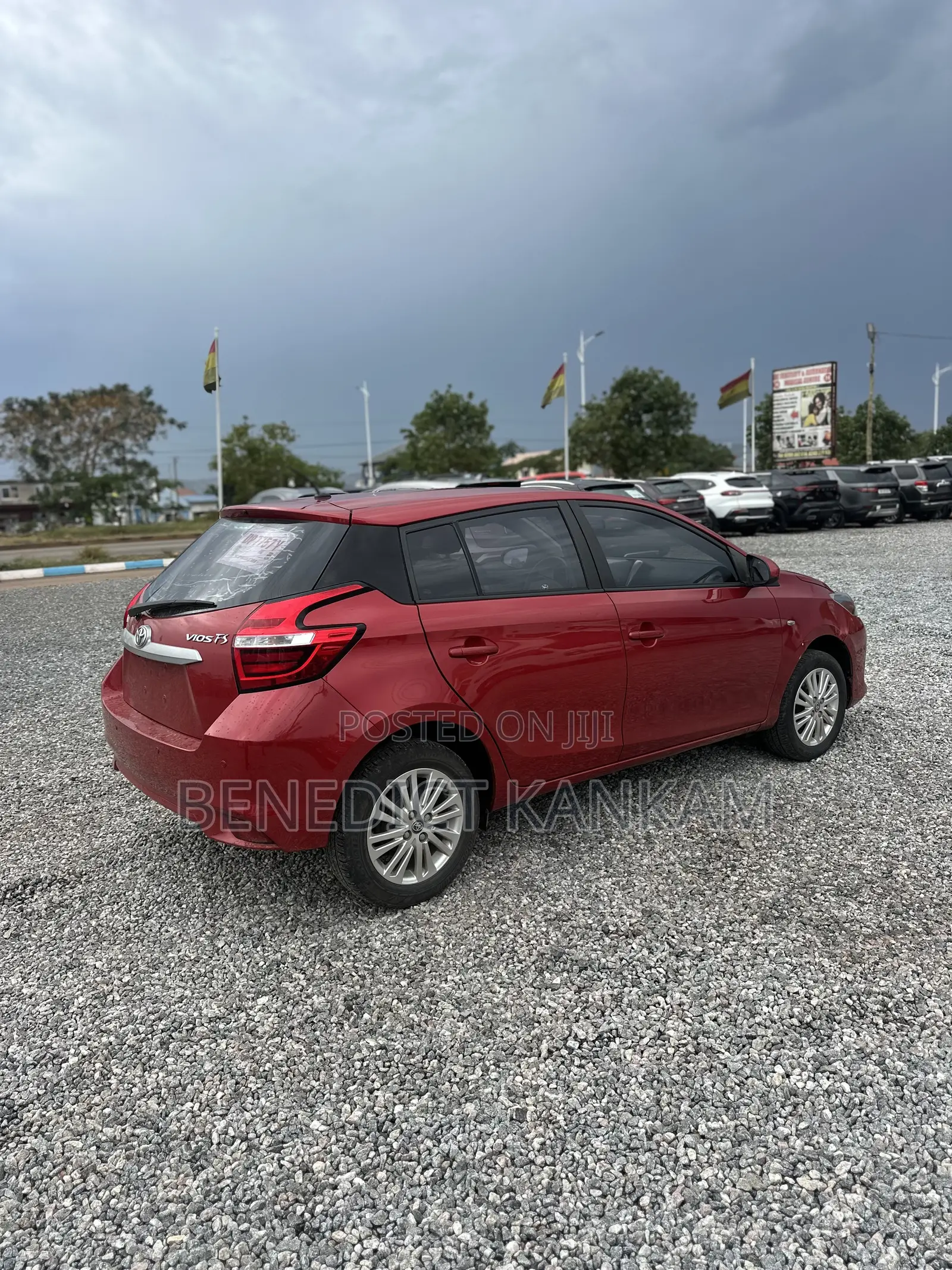 Toyota Yaris SE Hatchback 5dr 2018 Burgundy