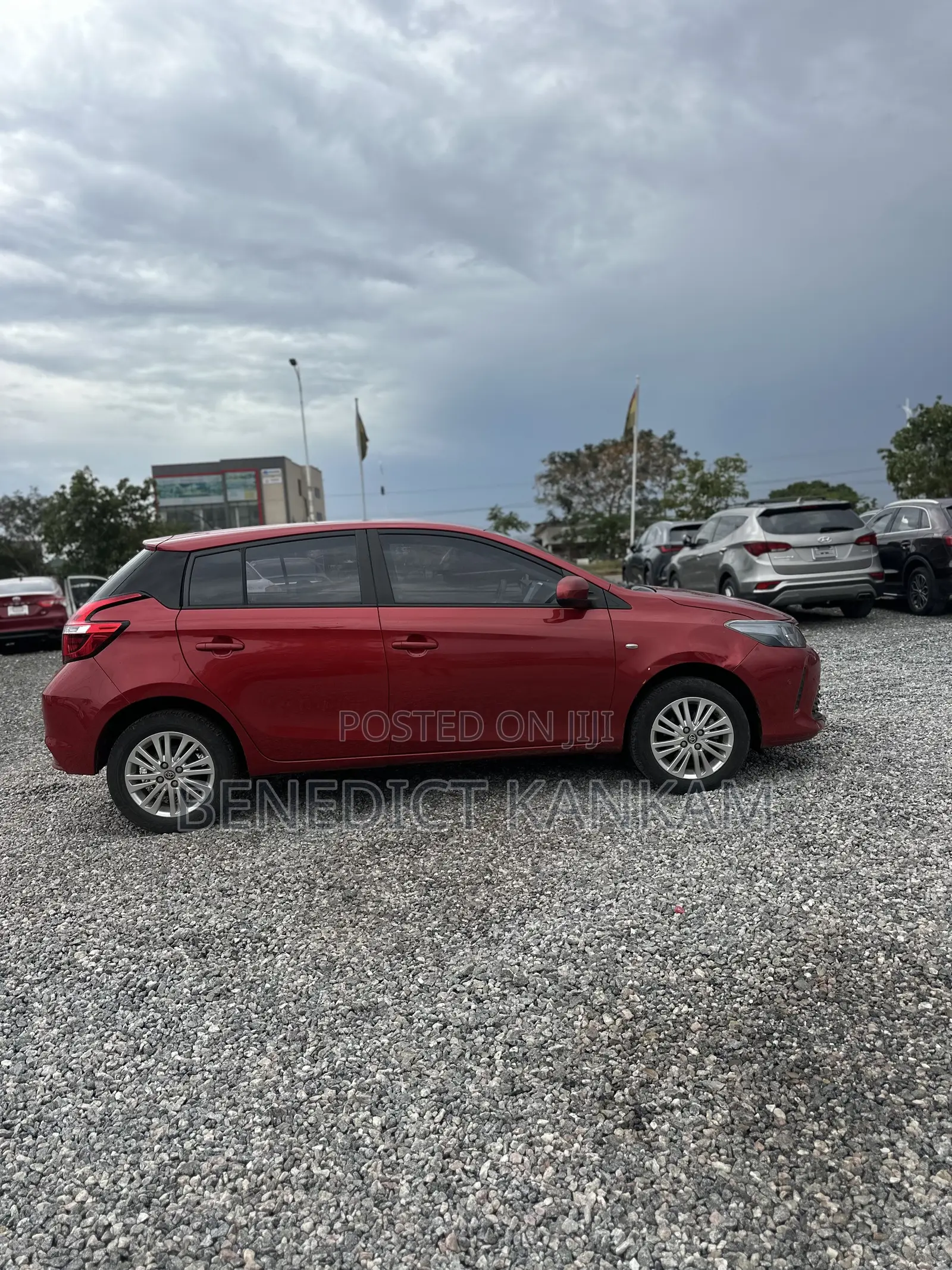 Toyota Yaris SE Hatchback 5dr 2018 Burgundy