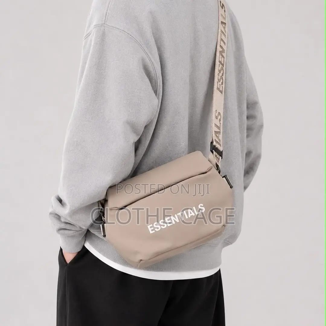 Fear of God ESSENTIALS Sling Bag