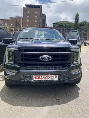 Ford F-150 LARIAT 2022 Black