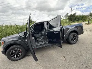 Ford F-150 LARIAT 2022 Black