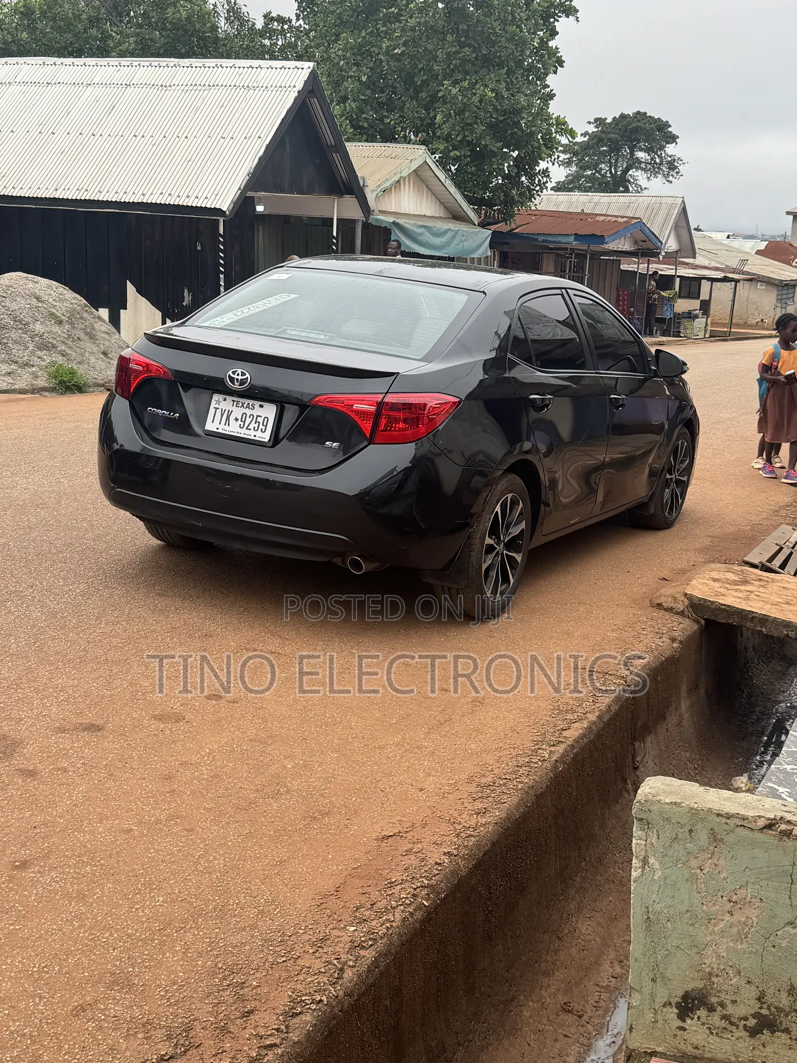 Toyota Corolla SE (1.8L 4cyl 2A) 2019 Black
