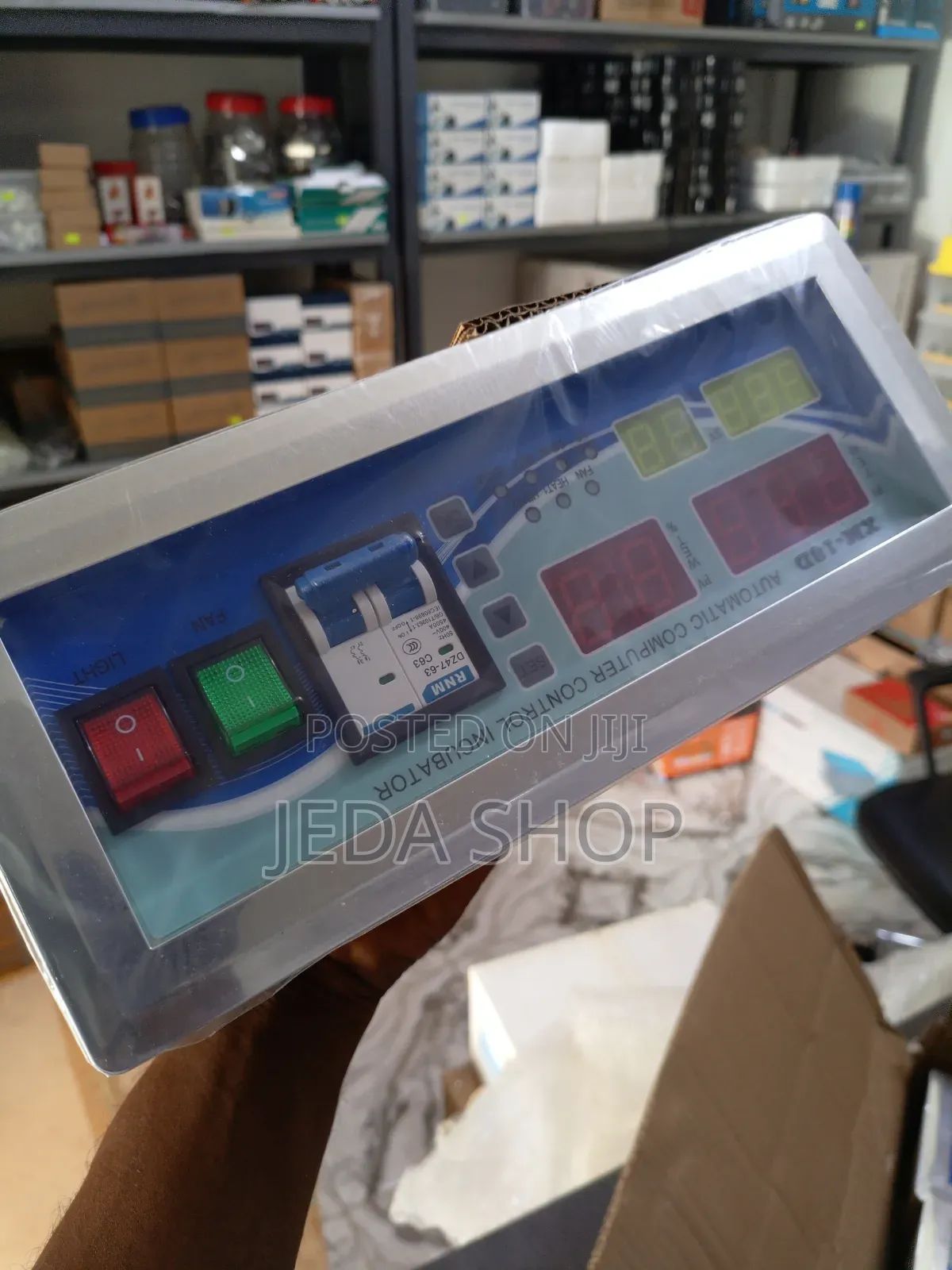 XM18D Incubator Controller