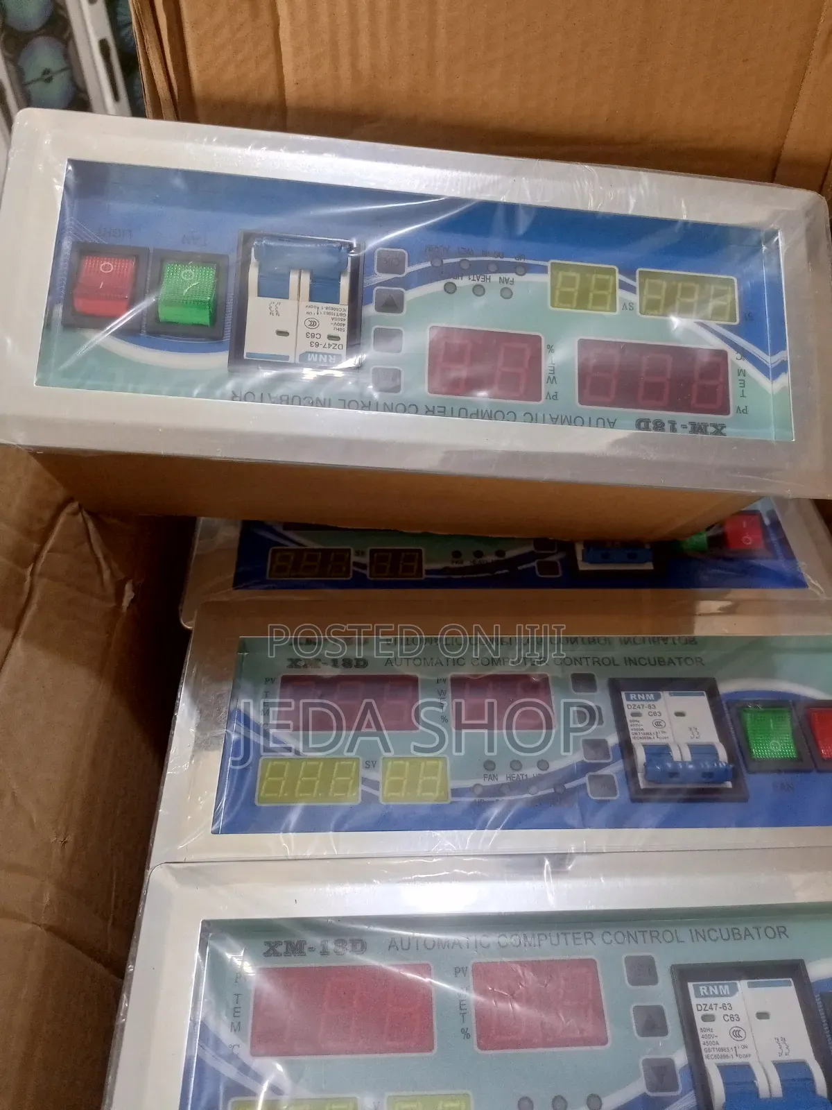 XM18D Incubator Controller