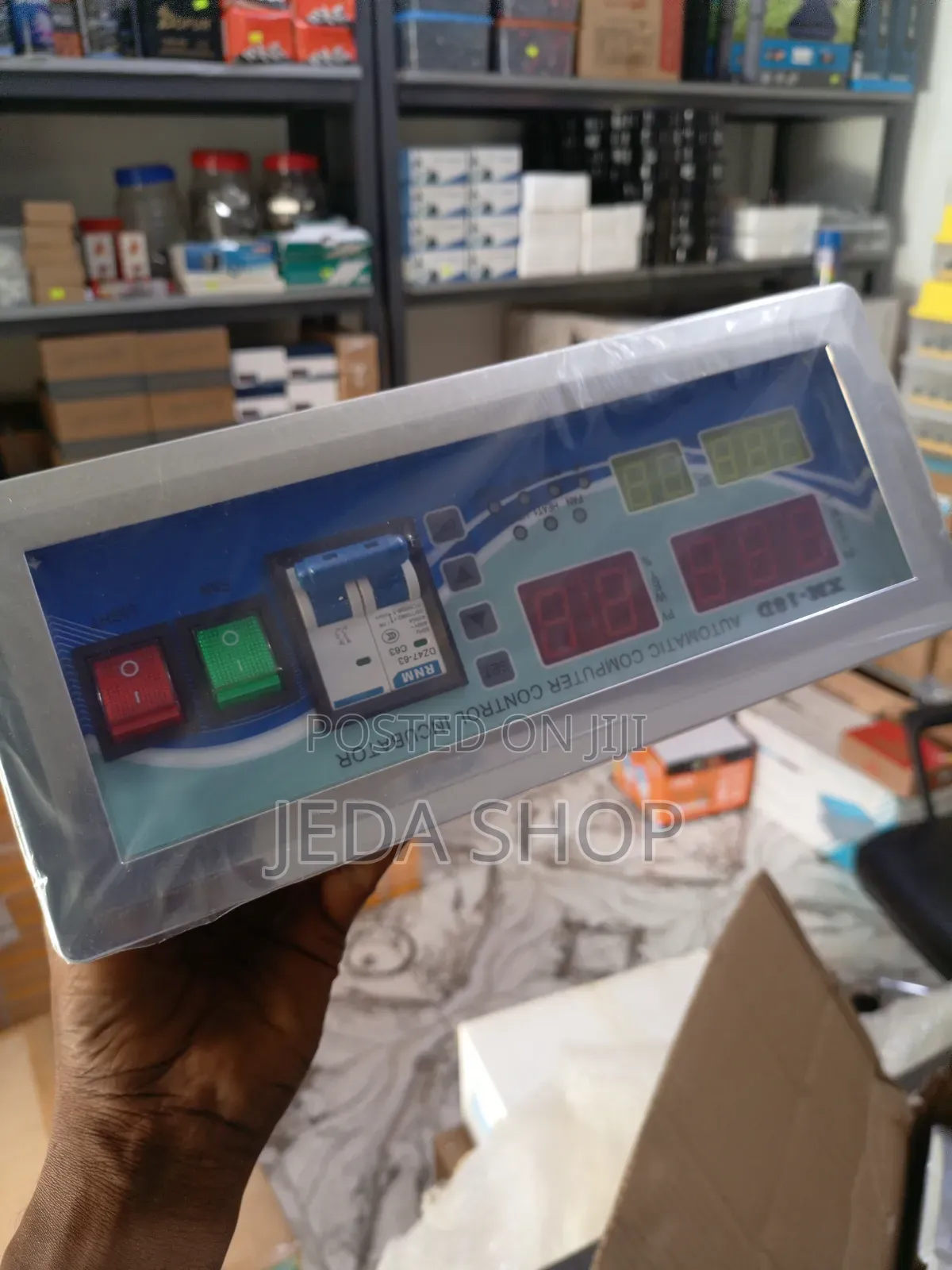 XM18D Incubator Controller