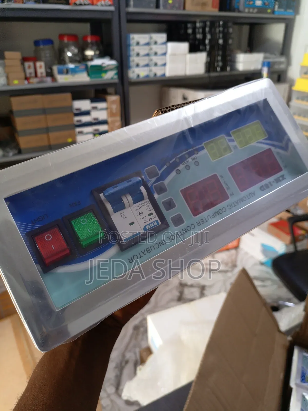 XM18D Incubator Controller