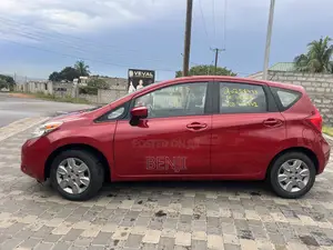 Nissan Versa 2015 Red
