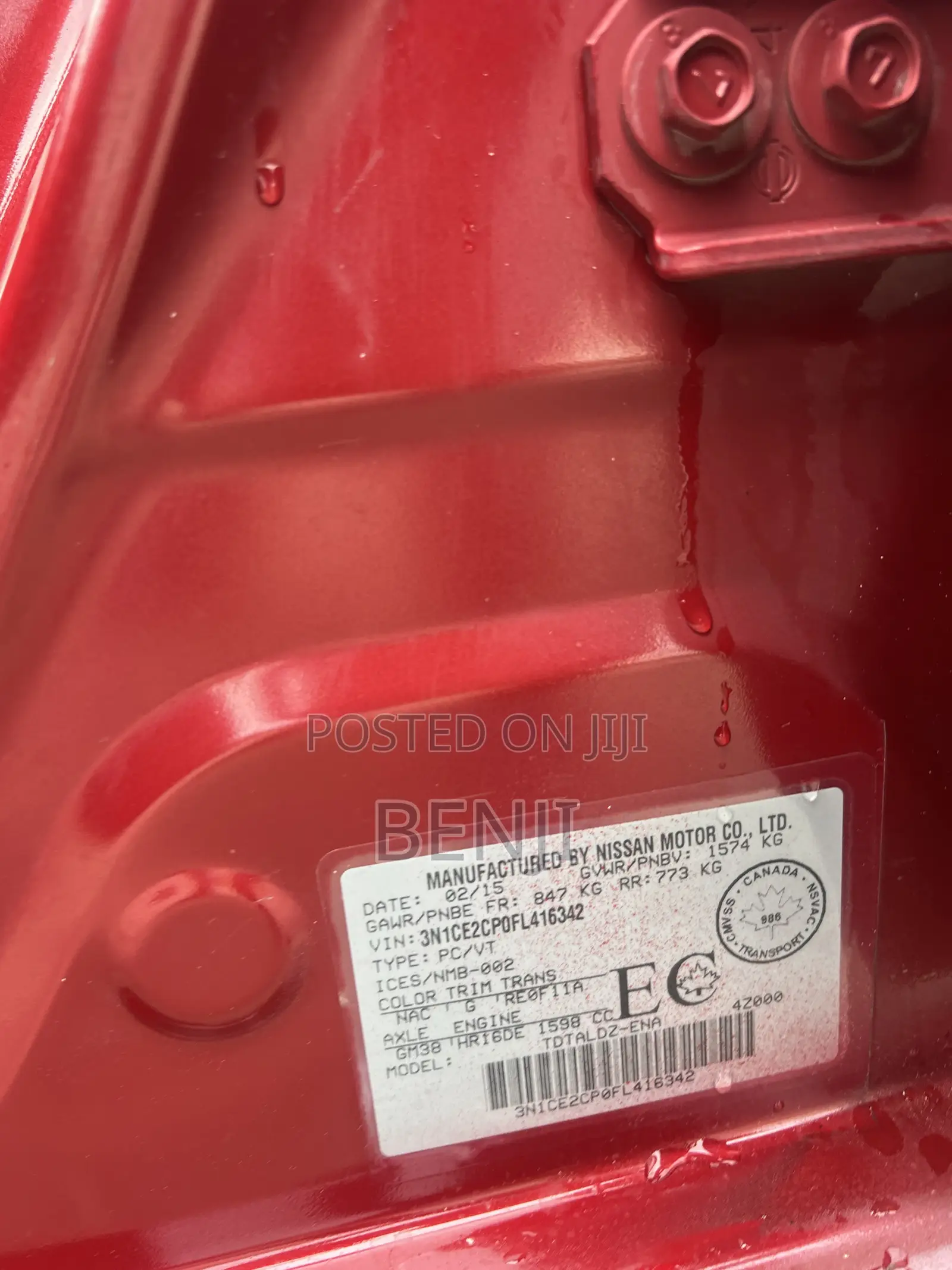 Nissan Versa 2015 Red