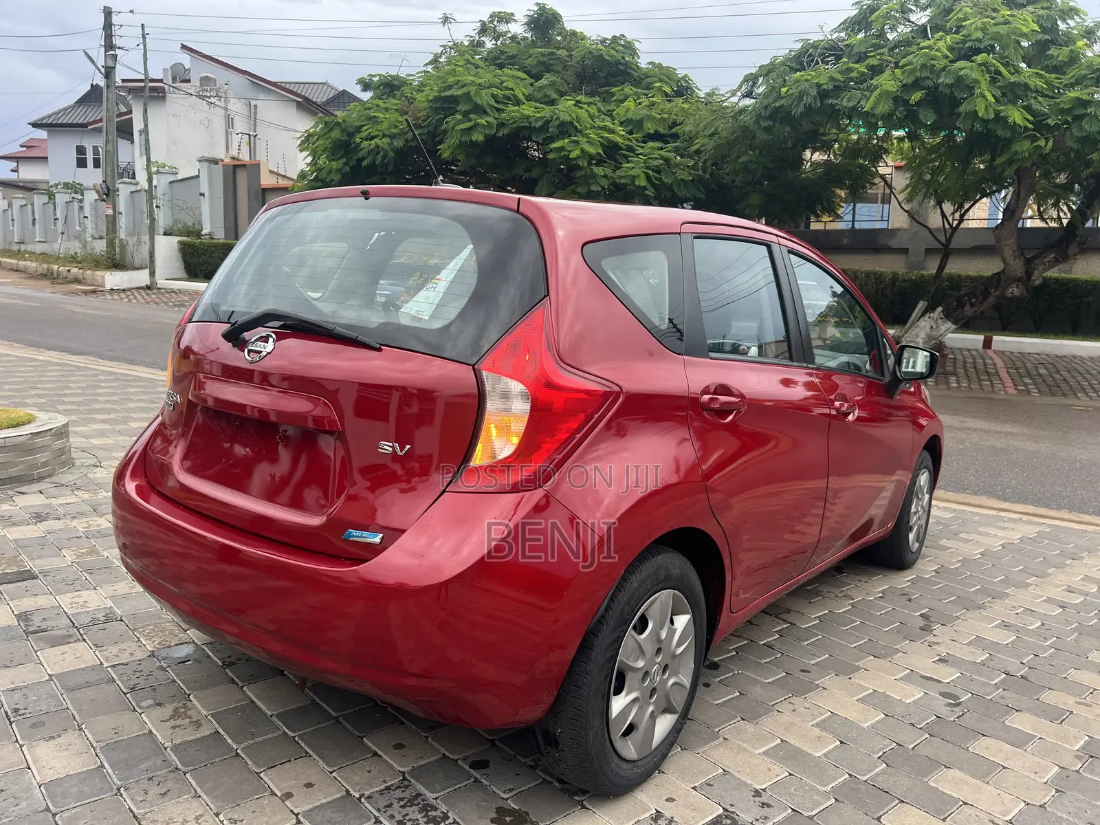 Nissan Versa 2015 Red