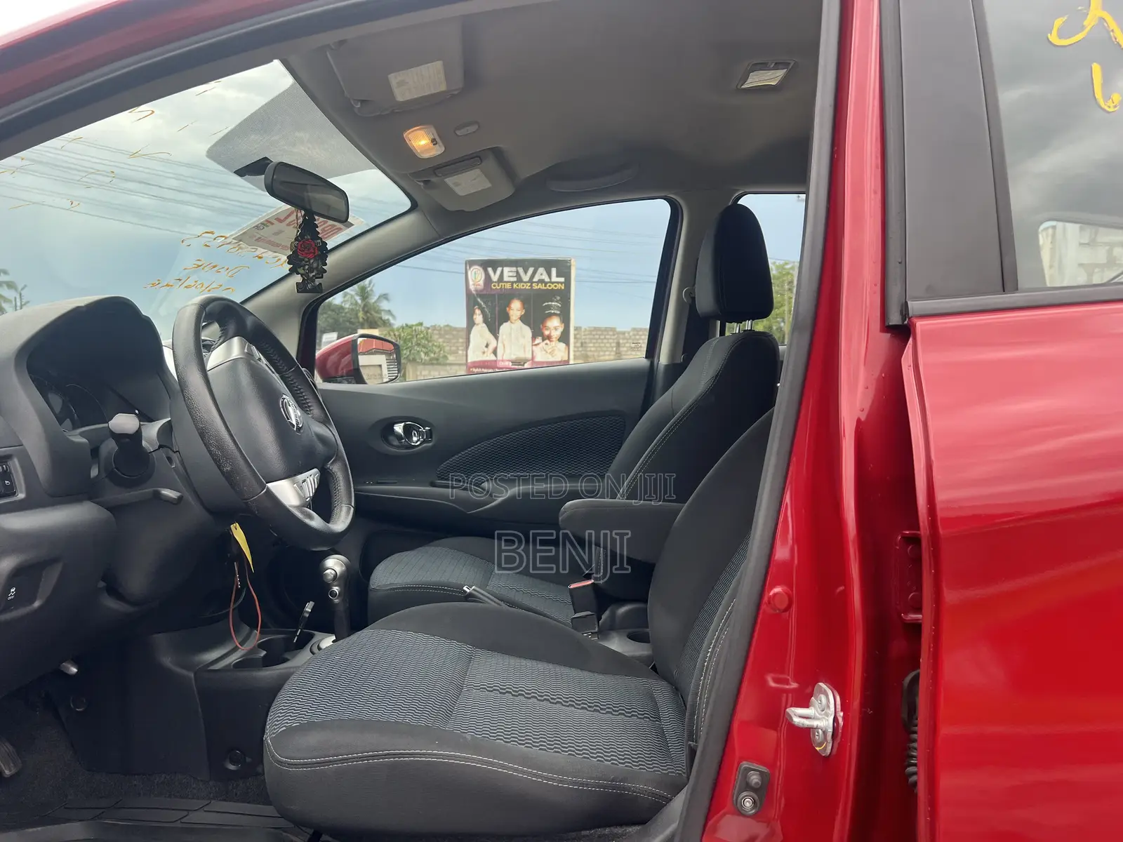 Nissan Versa 2015 Red