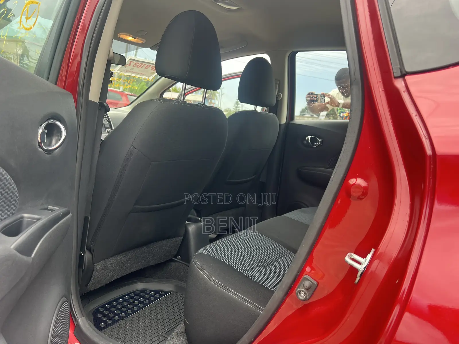 Nissan Versa 2015 Red