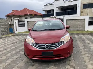 Nissan Versa 1.6 S 2016 Red
