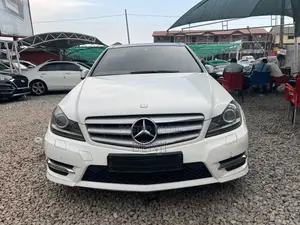 Mercedes-Benz C250 2014 White