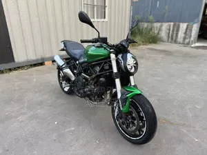 Benelli 752S 2022 Green
