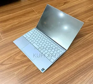 New Laptop Dell XPS 13 16GB Intel Core i7 SSD 512GB