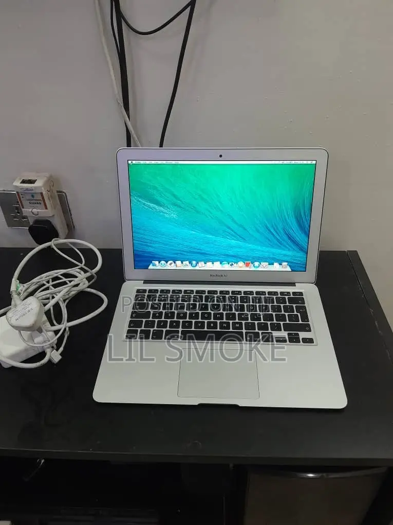 Laptop 4GB Intel Core i5 SSD 128GB