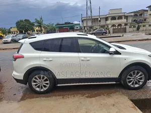Toyota RAV4 2016 White
