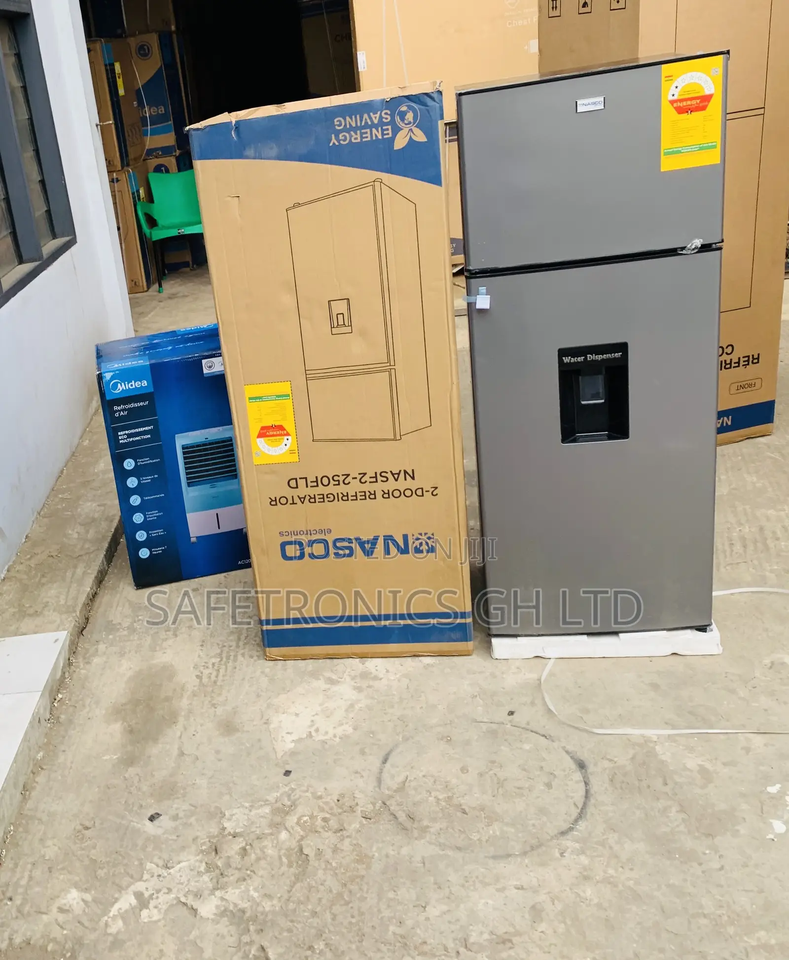 Recommend Grey Nasco (ColdKeeper) Nasf2-250fld Top Mount Fridge