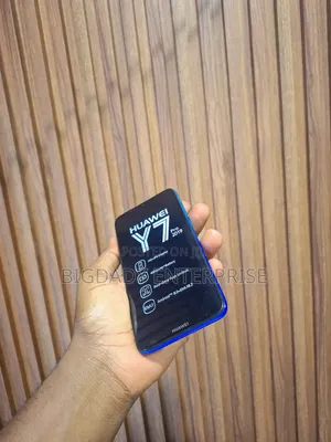 New Huawei Y7 Pro (2019) 128 GB Blue