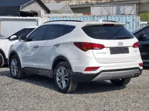Hyundai Santa Fe 2016 White