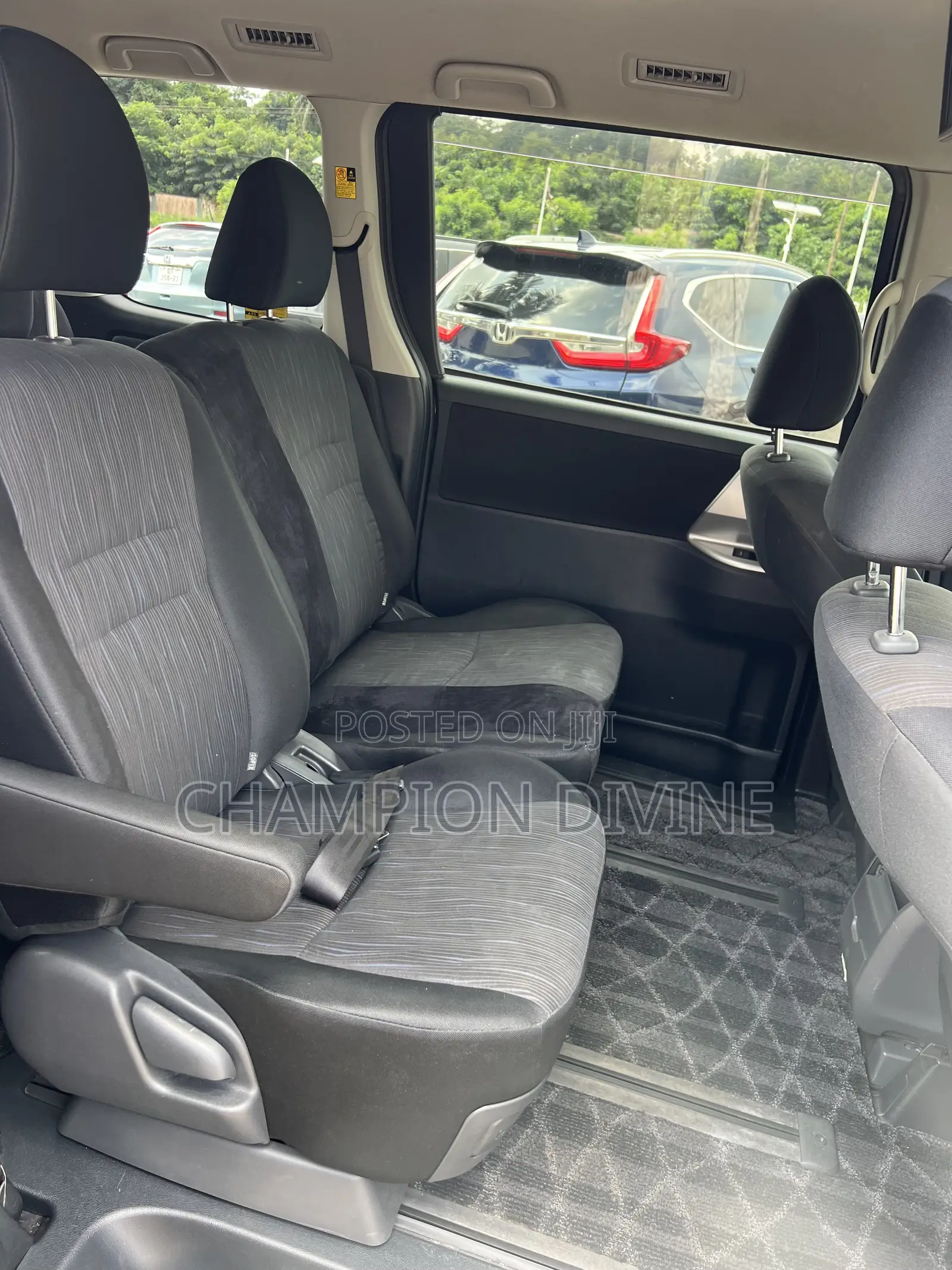 Toyota Voxy 2012 Black
