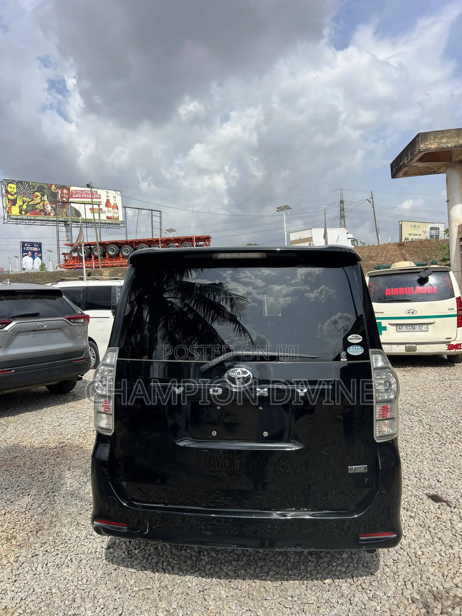 Toyota Voxy 2012 Black