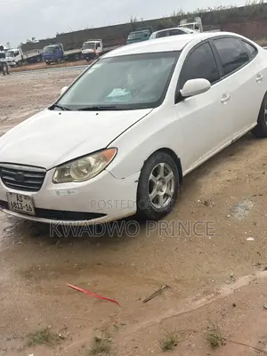 Hyundai Elantra 2010 White