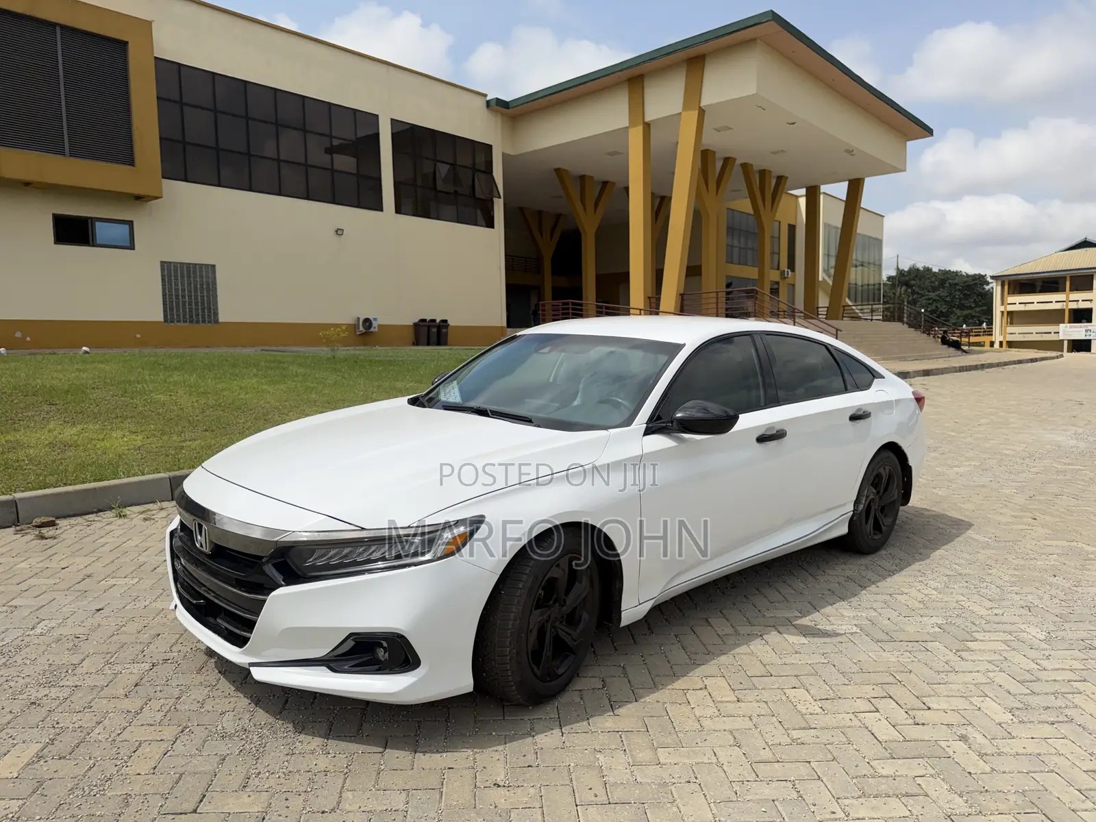 Honda Accord Sport (1.5L 4cyl Turbo CVT) 2019 White