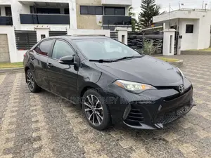 Toyota Corolla 2018 Black