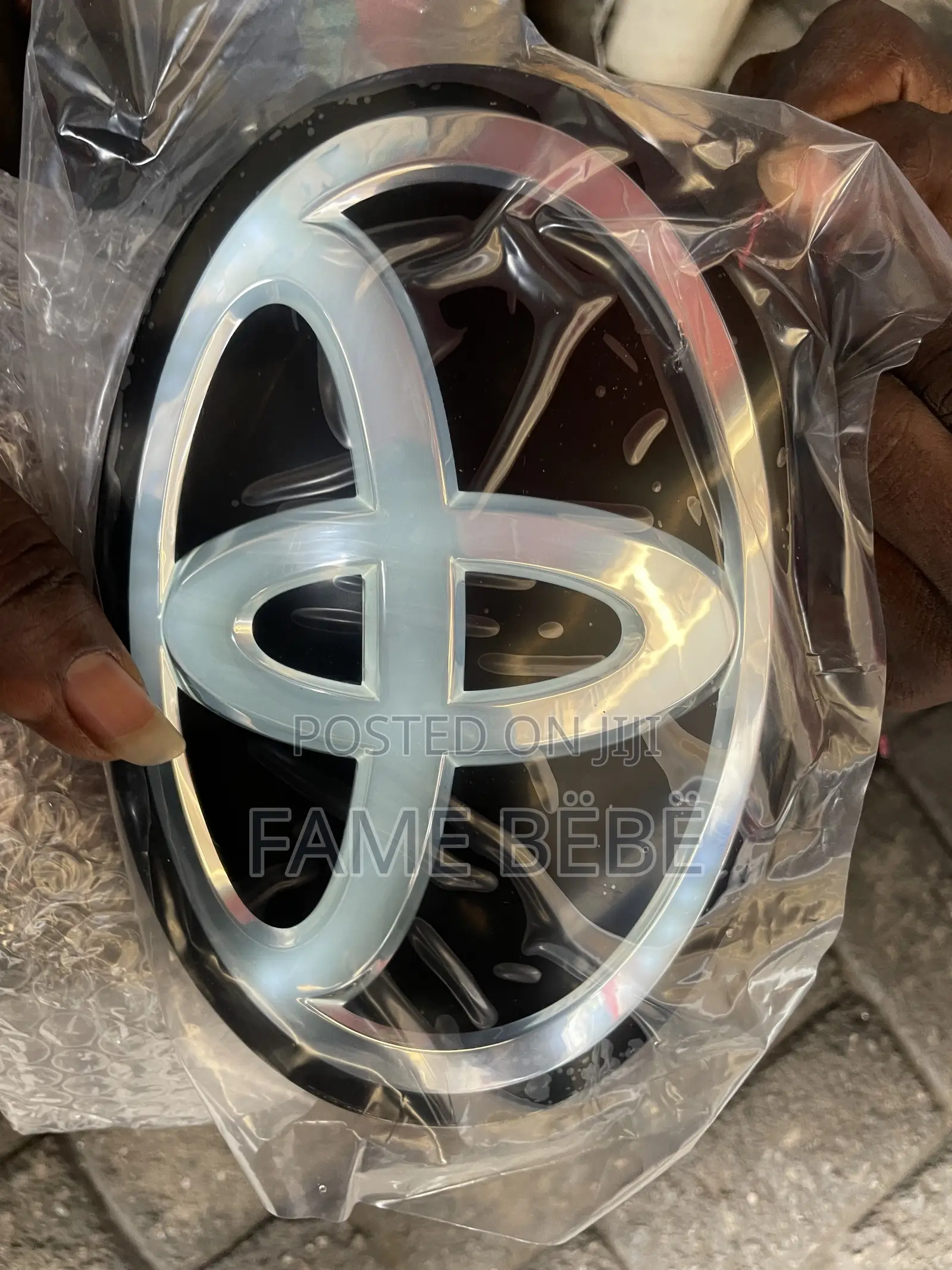 Toyota Led Light-Up Front Grille Emblem - Glow at Night!