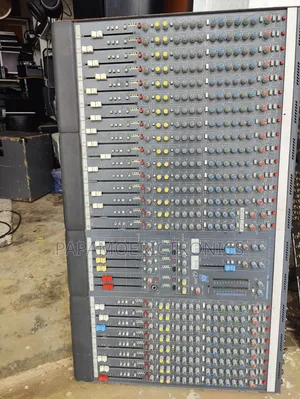 Behringer - MX8000 - Eurodesk - 48/24 Channel Mixer
