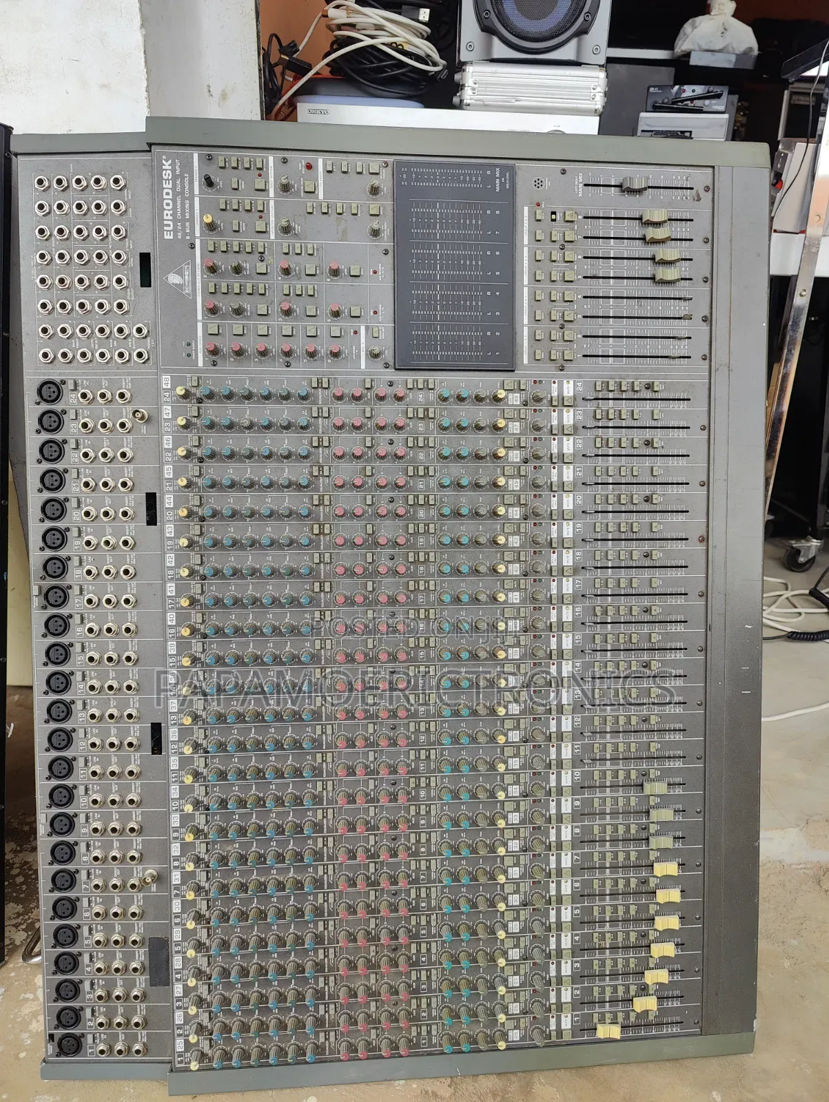 Behringer - MX8000 - Eurodesk - 48/24 Channel Mixer