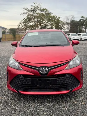 Toyota Yaris L Hatchback 5dr 2018 Red