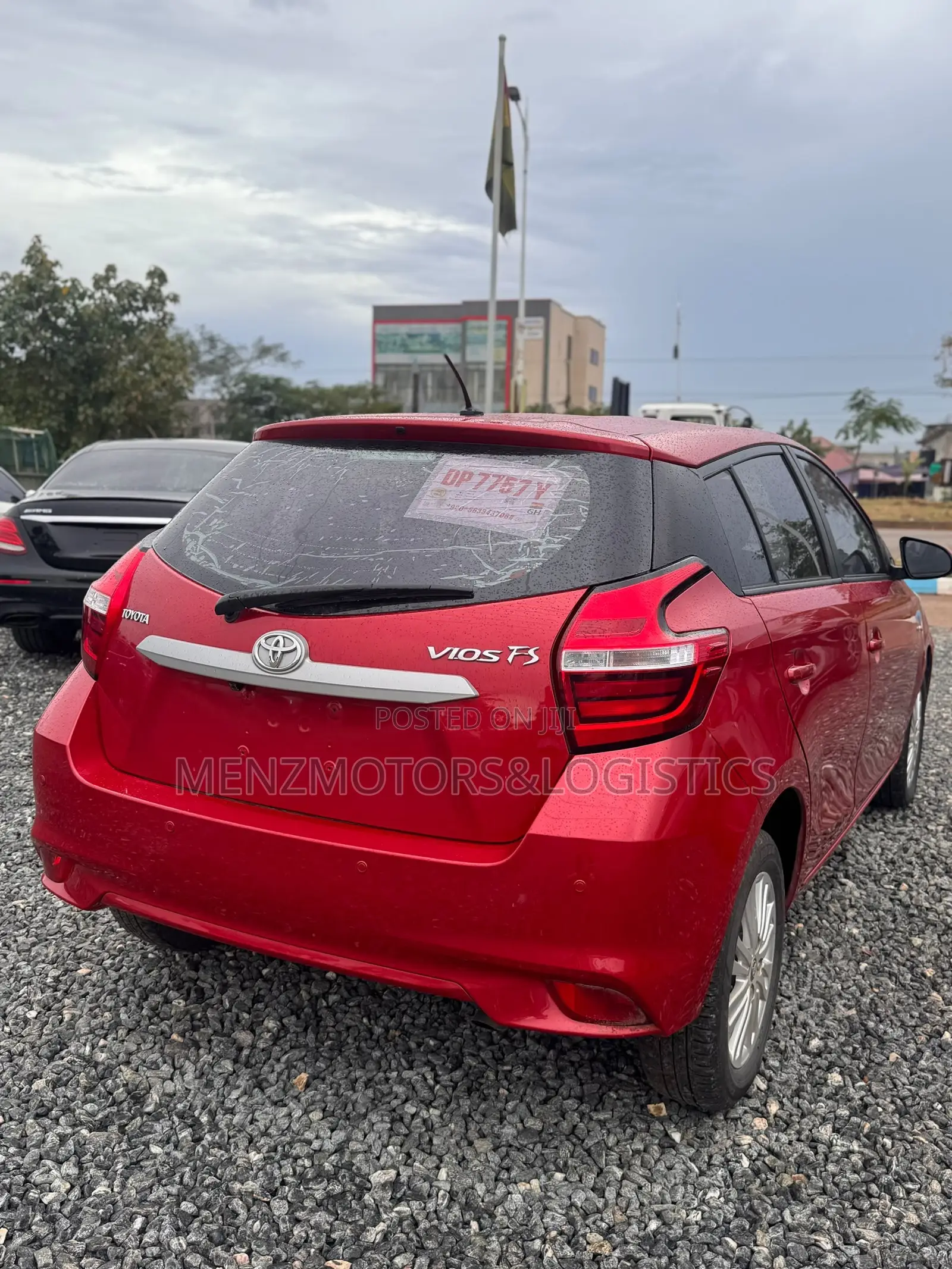 Toyota Yaris L Hatchback 5dr 2018 Red