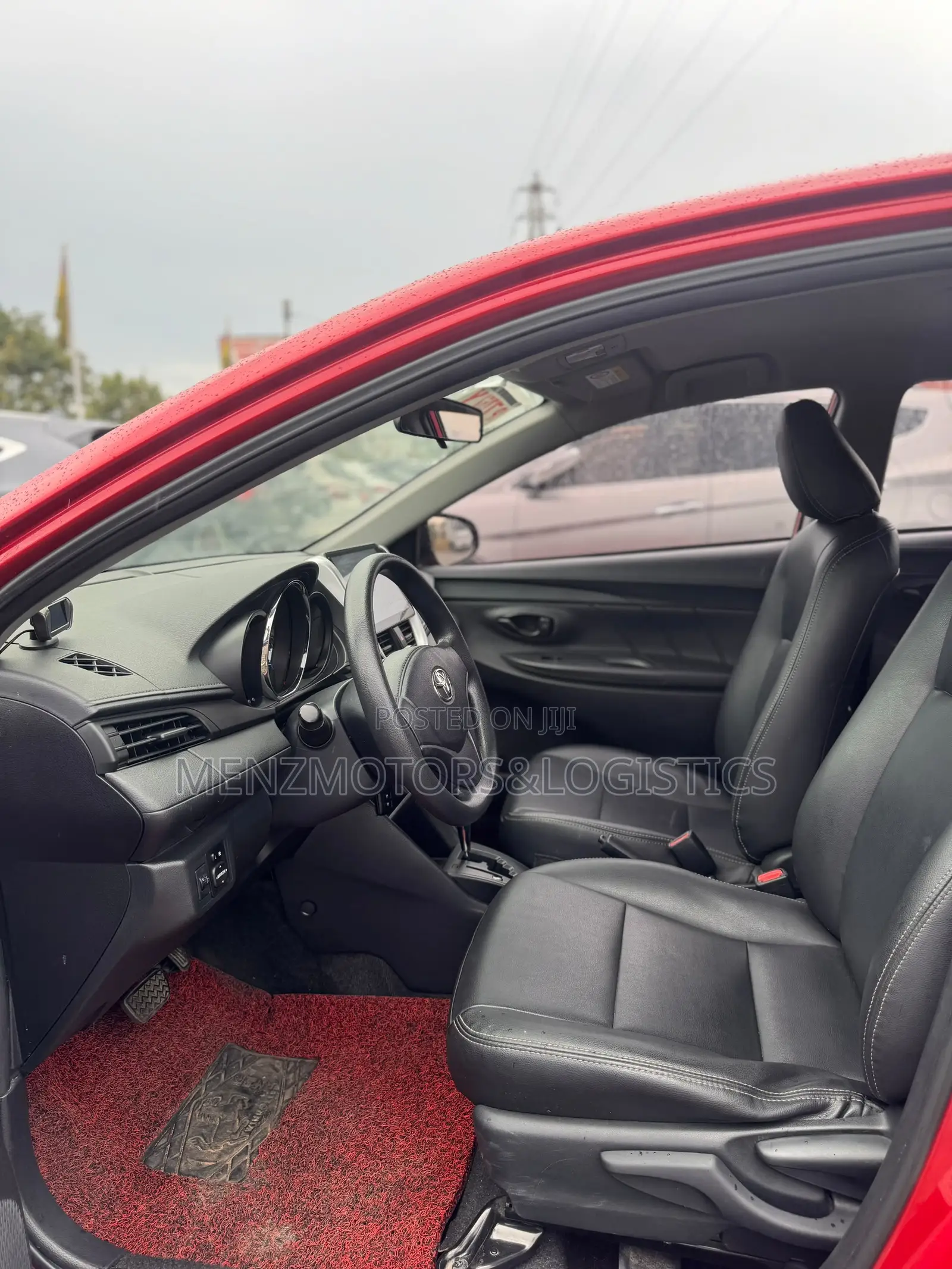 Toyota Yaris L Hatchback 5dr 2018 Red