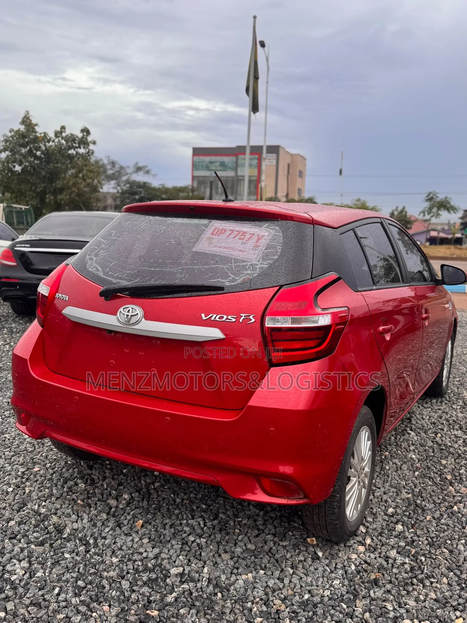 Toyota Yaris L Hatchback 5dr 2018 Red