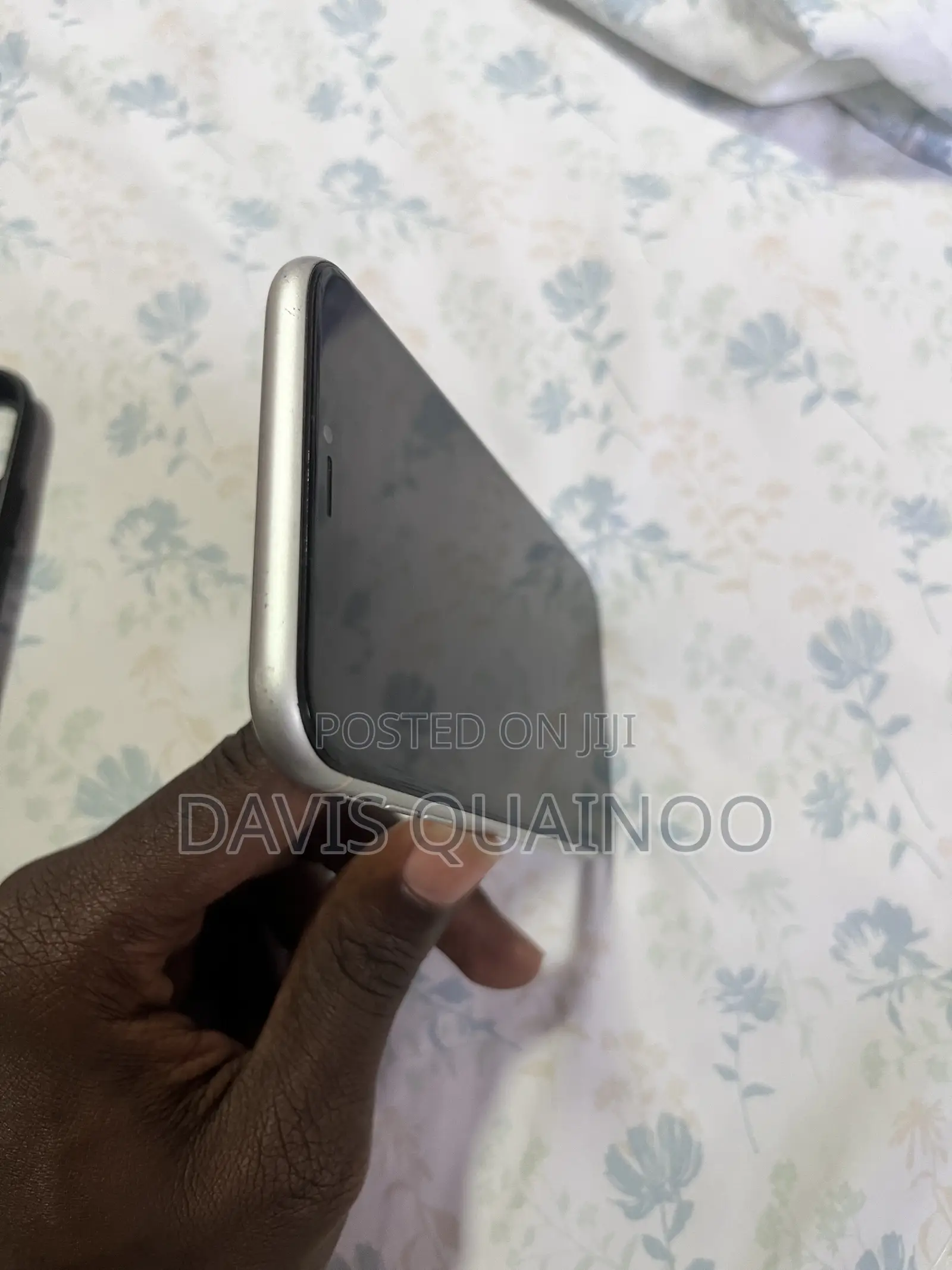 Apple iPhone XR 64 GB White