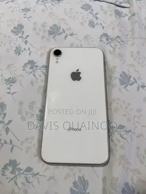 Apple iPhone XR 64 GB White