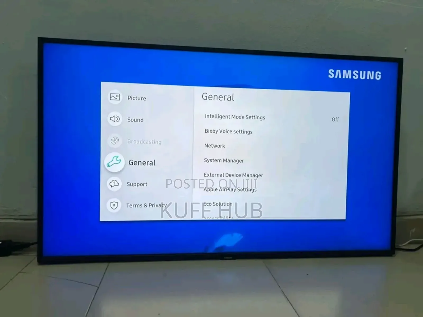 Samsung Qled TV With Remote