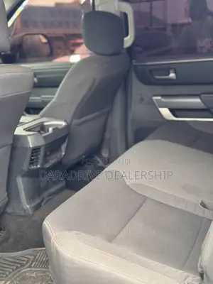 Toyota Tundra 2022 Black