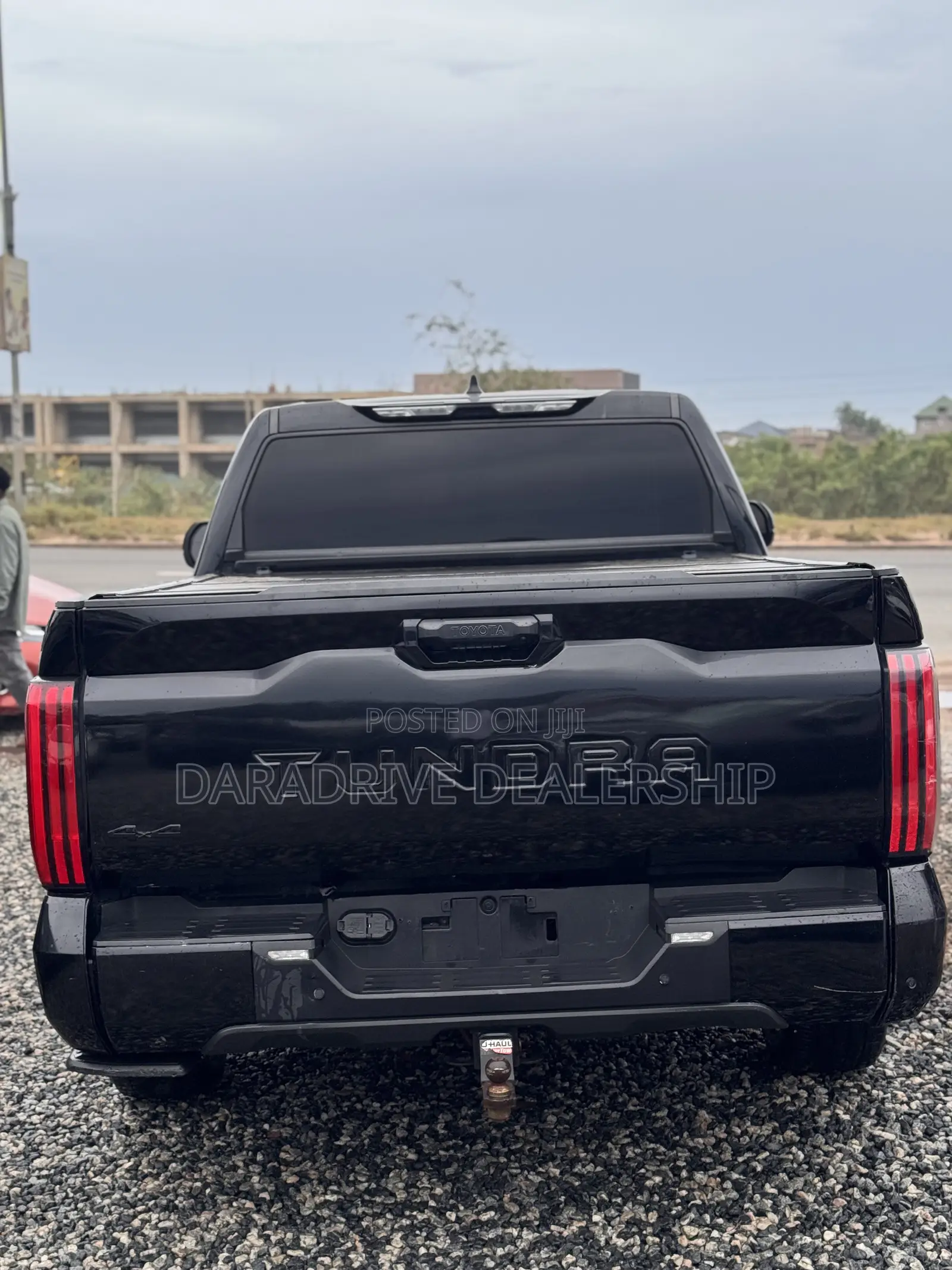 Toyota Tundra 2022 Black
