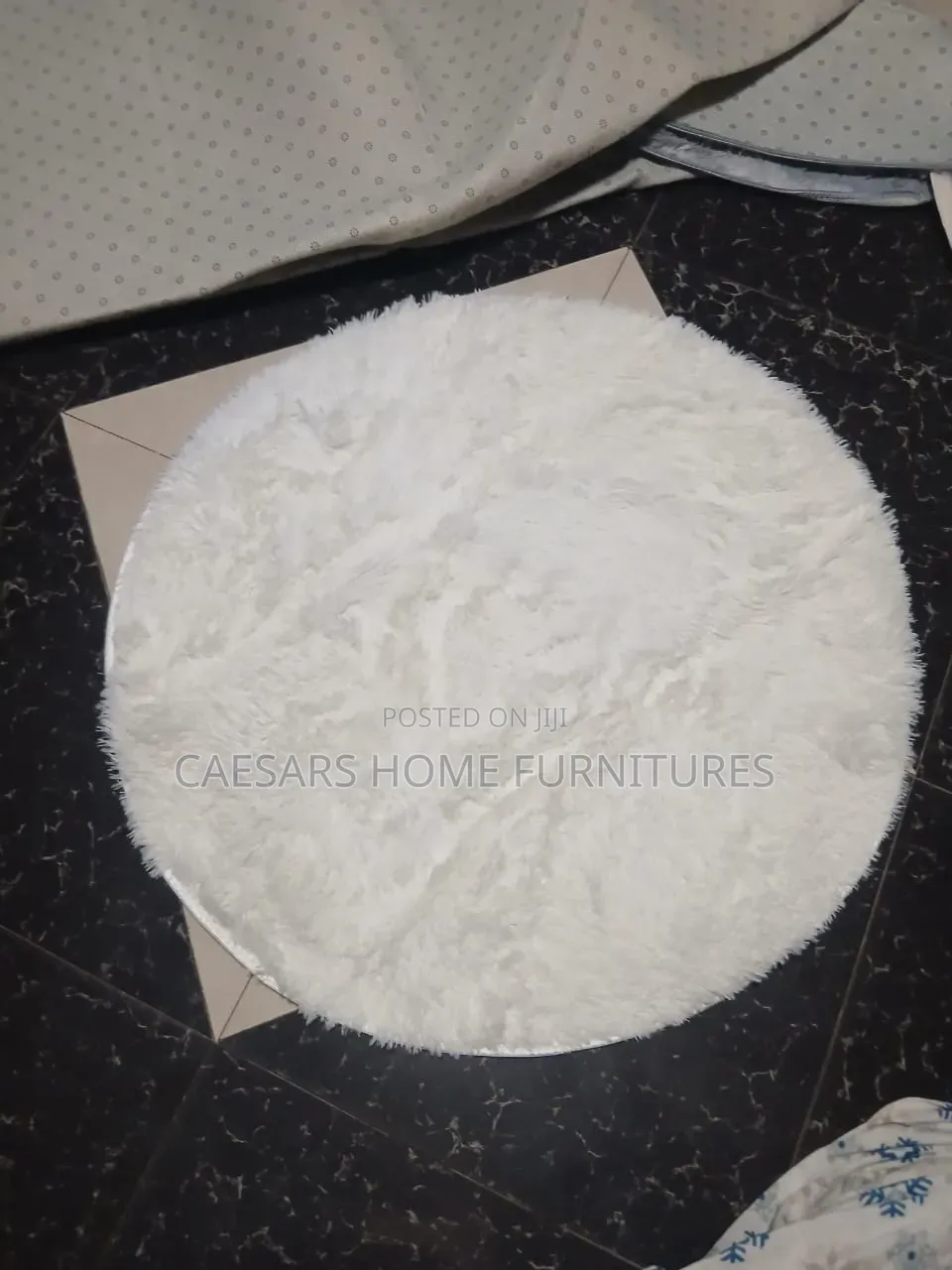 Beige Round Fluffy Shaggy Rug - Thick Soft Bedside / Center Rug