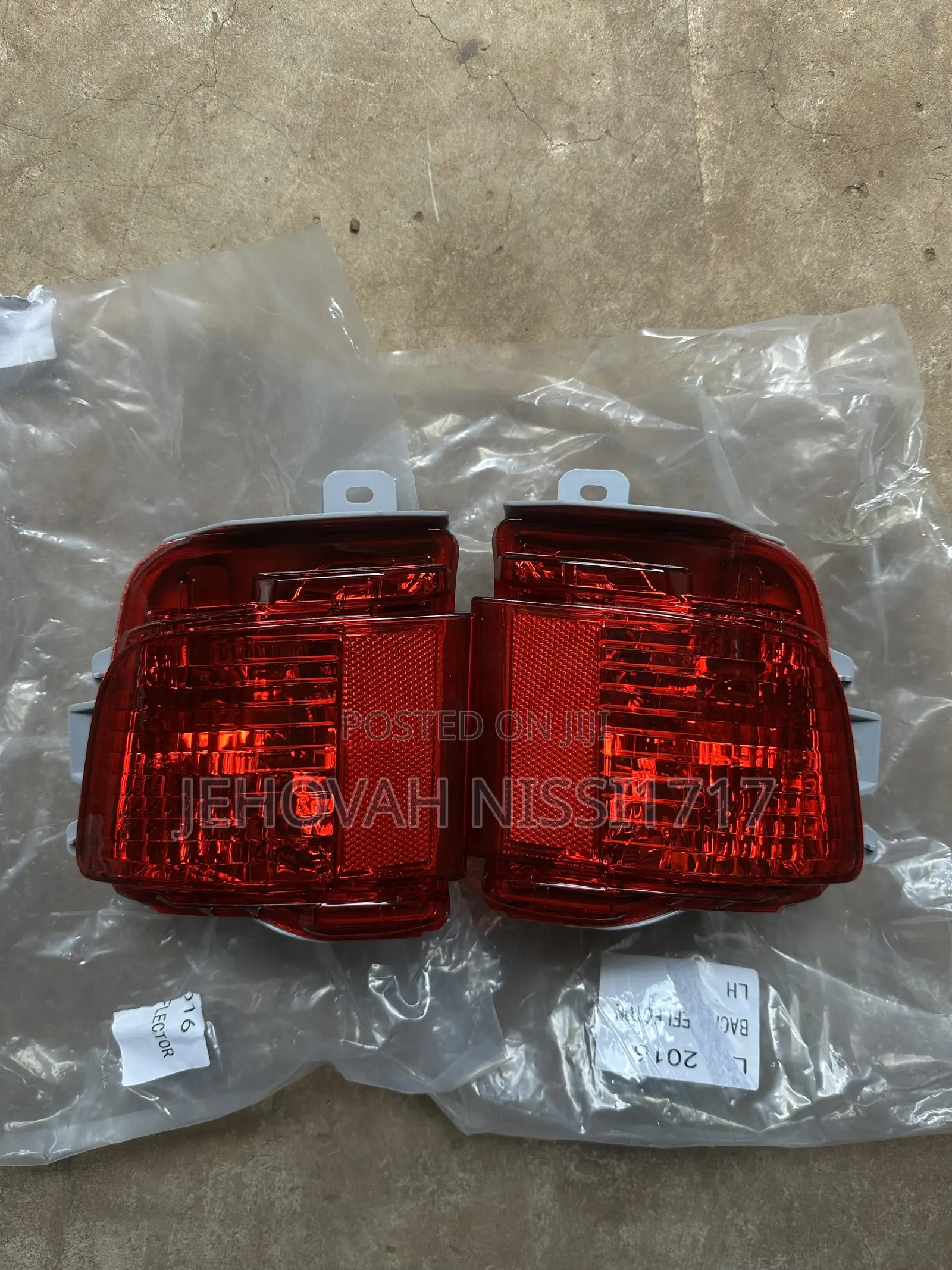 Toyota LC 300 2016 Back Bumper Reflector