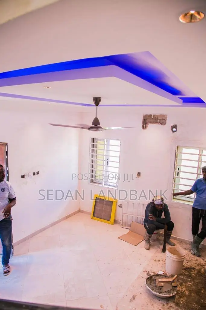 2bdrm Apartment in Soma Court, Old Barrier for sale