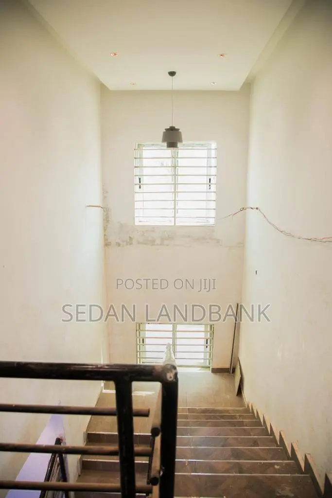 2bdrm Apartment in Soma Court, Old Barrier for sale