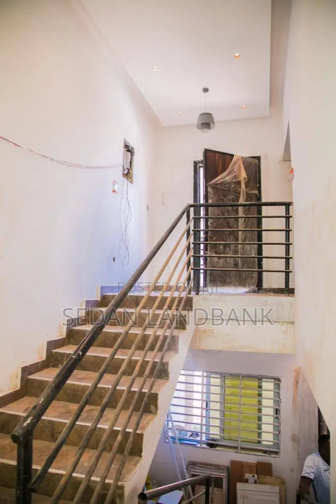 2bdrm Apartment in Soma Court, Old Barrier for sale