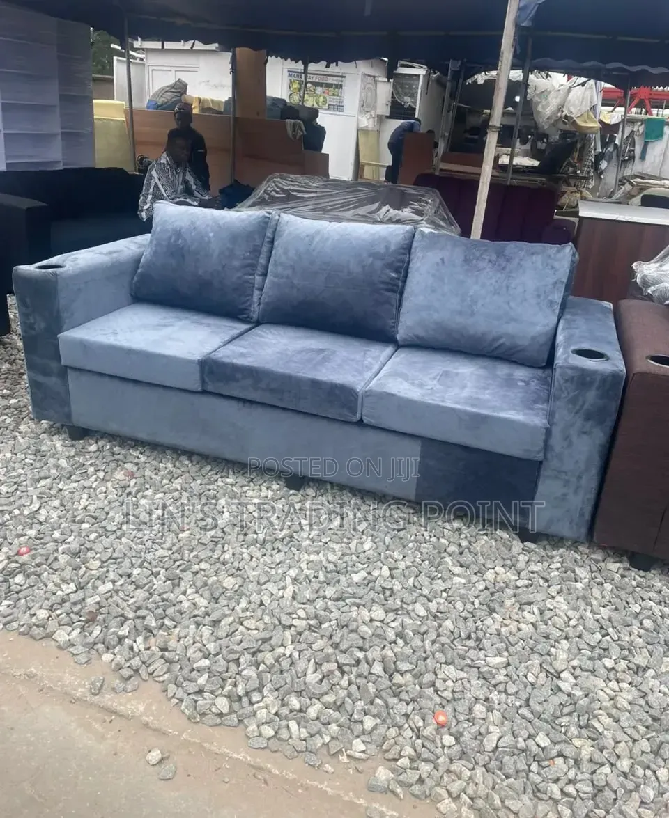 Modern 3-in-1 Sofa Chair With Cup Holders – Stylish Grey Sofa