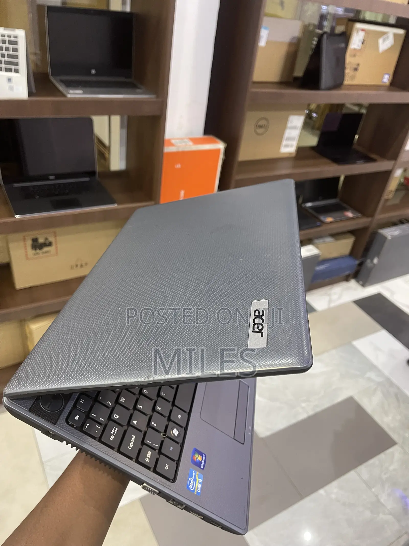 Laptop Acer Aspire 5749 4GB Intel Core i3 SSD 500GB