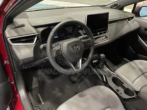 Toyota Corolla Hybrid 2024 White
