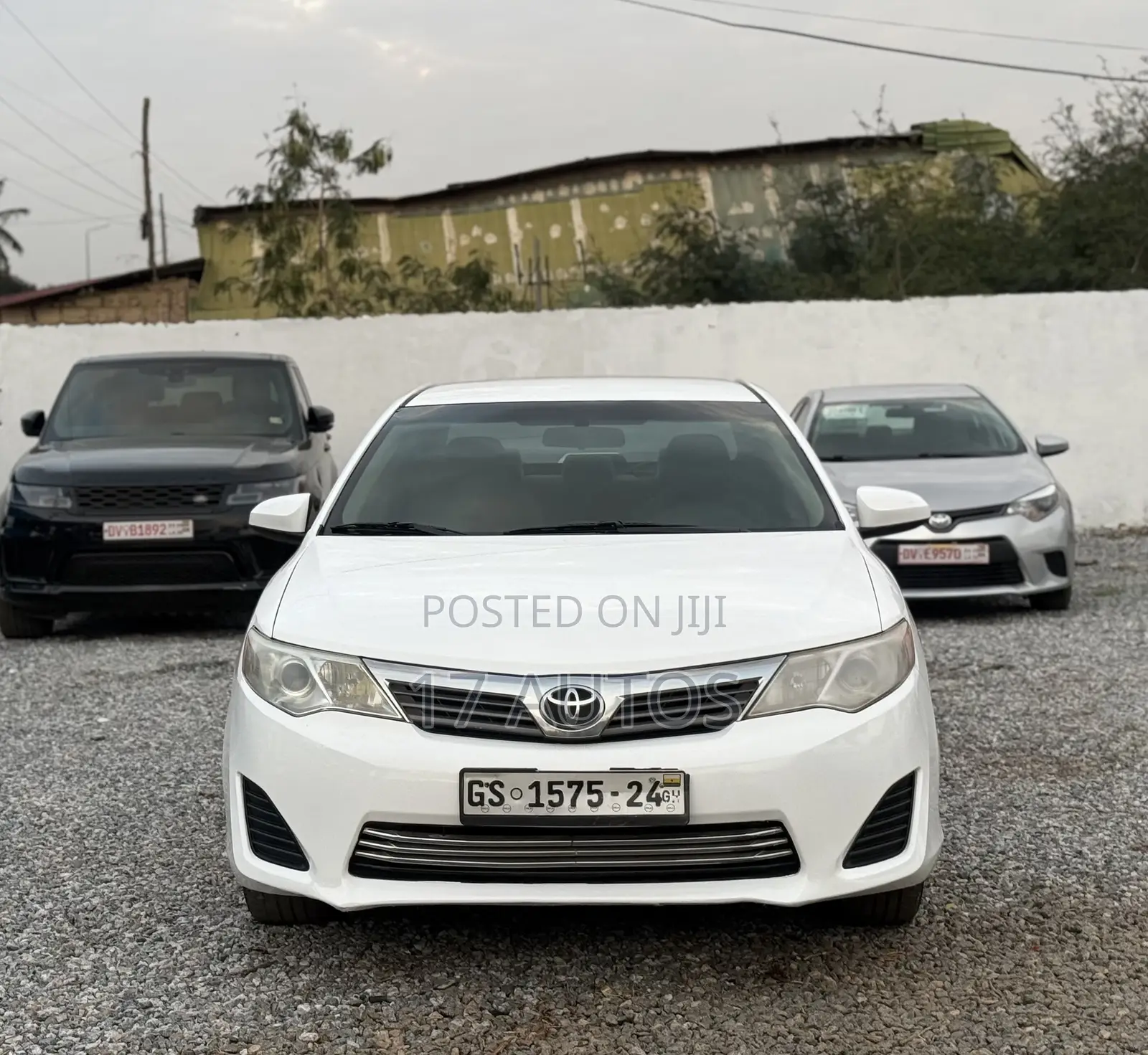 Toyota Camry LE 4dr Sedan (2.5L 4cyl 6A) 2013 White